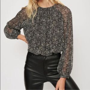 🚨4X$25🚨 Dynamite Black and White Blouse with Peter Pan Collar and Cuffed Sleeves